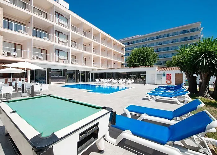 Hotell Nura Condor 3*