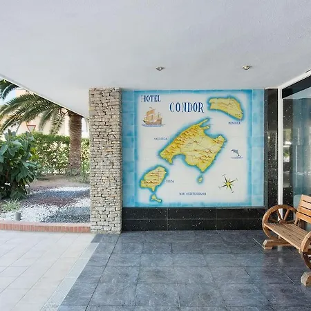 Nura Condor מלון