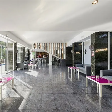 Nura Condor מלון 3*