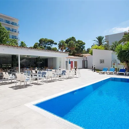 Nura Condor מלון