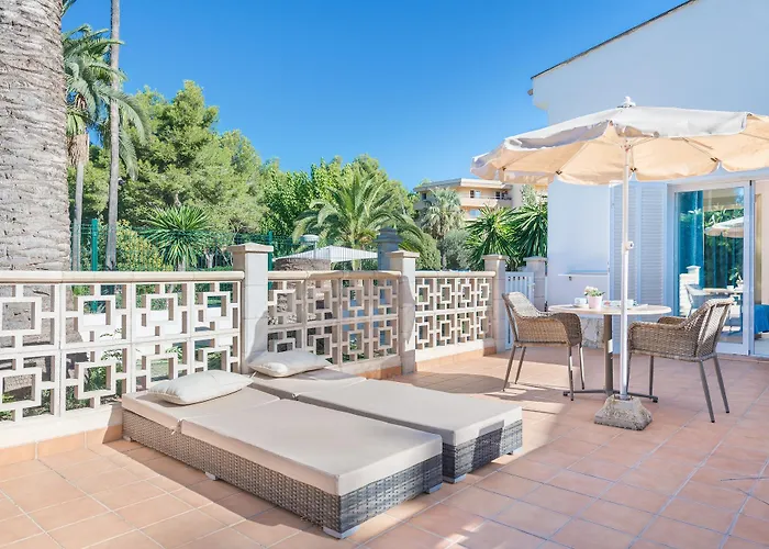 Nura Condor Hotel 3*